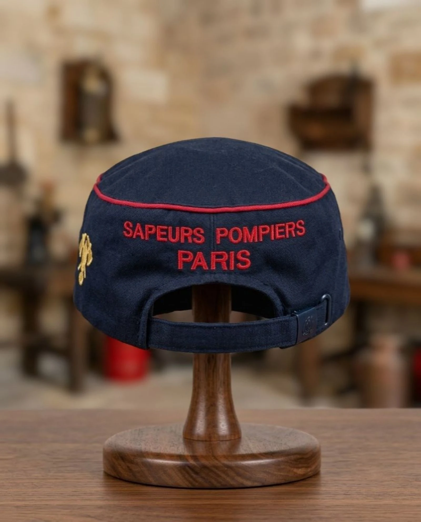 Geborduurde Vintage 5-Panel Pet – Marineblauw Paris 2011 – photo 3